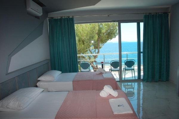 Hotel Oceanic Overview Suites